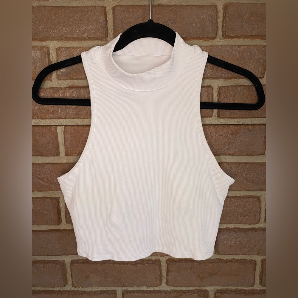 ALO Yoga White Sleeveless Crop Top With Mock Neck Collar